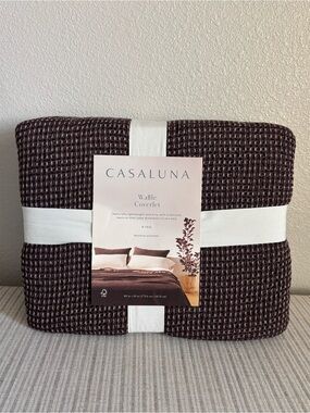 NWT King Textured Waffle Coverlet Dark Fig - Casaluna